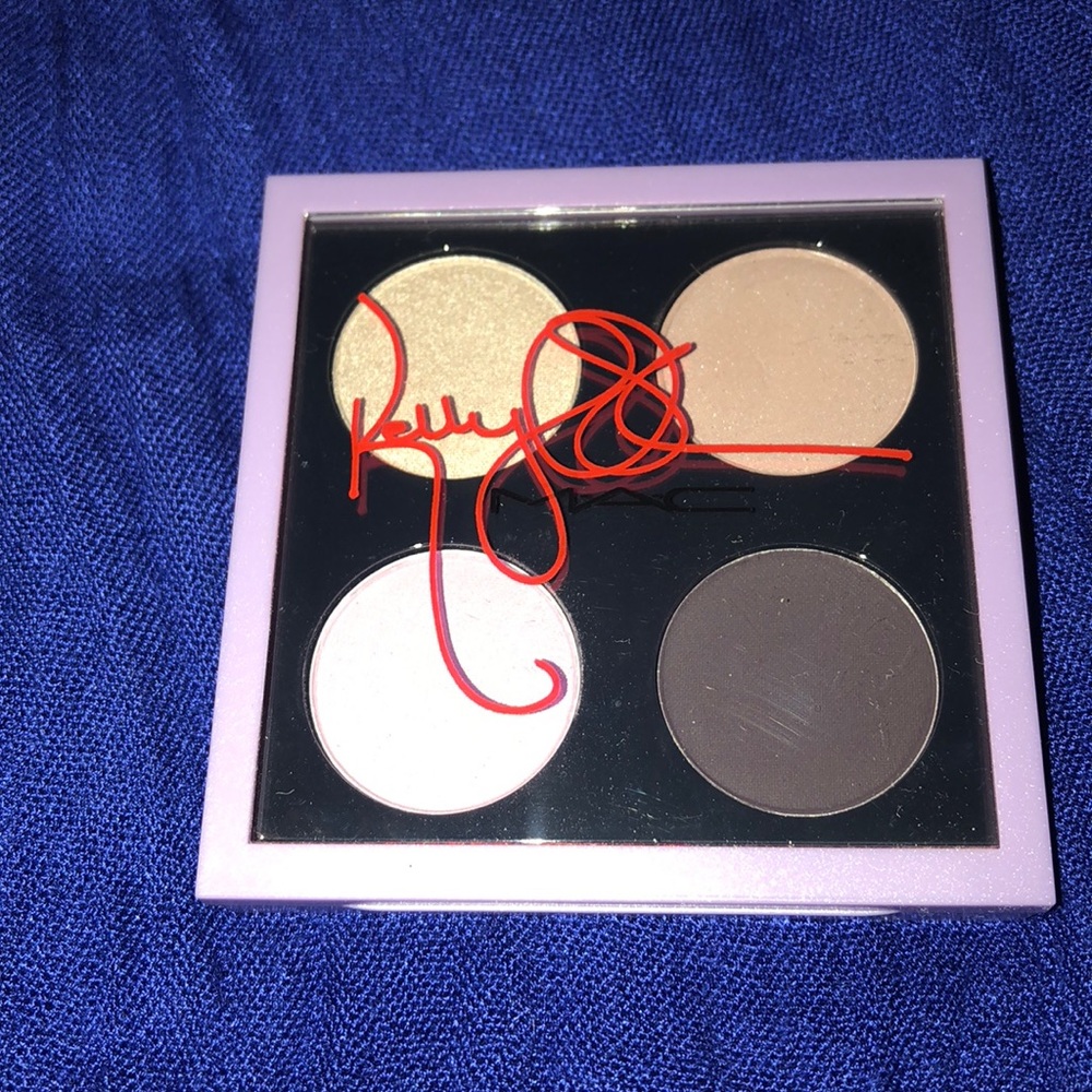 Mac Kelly Osborne quad